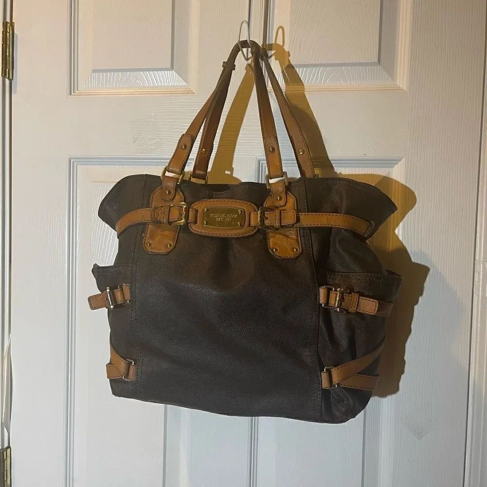 Michael Kors Brown coated canvas& tan leather straps &trims large shoulder bag.